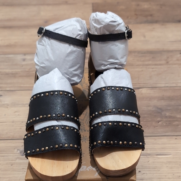 Free People Black Studded Women's Sandals Size 40 - Picture 1 of 7